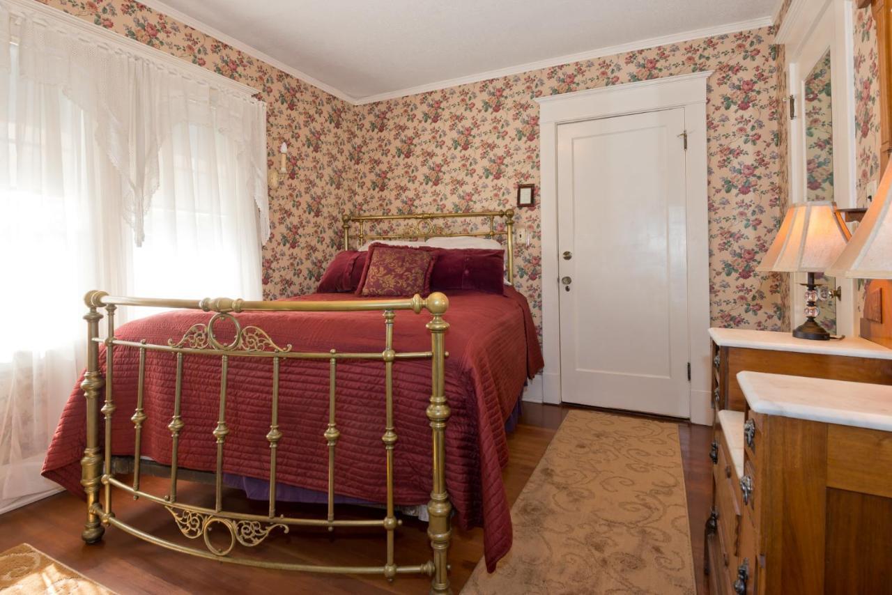 Five Seasuns Bed And Breakfast Порт-Анджелес Экстерьер фото